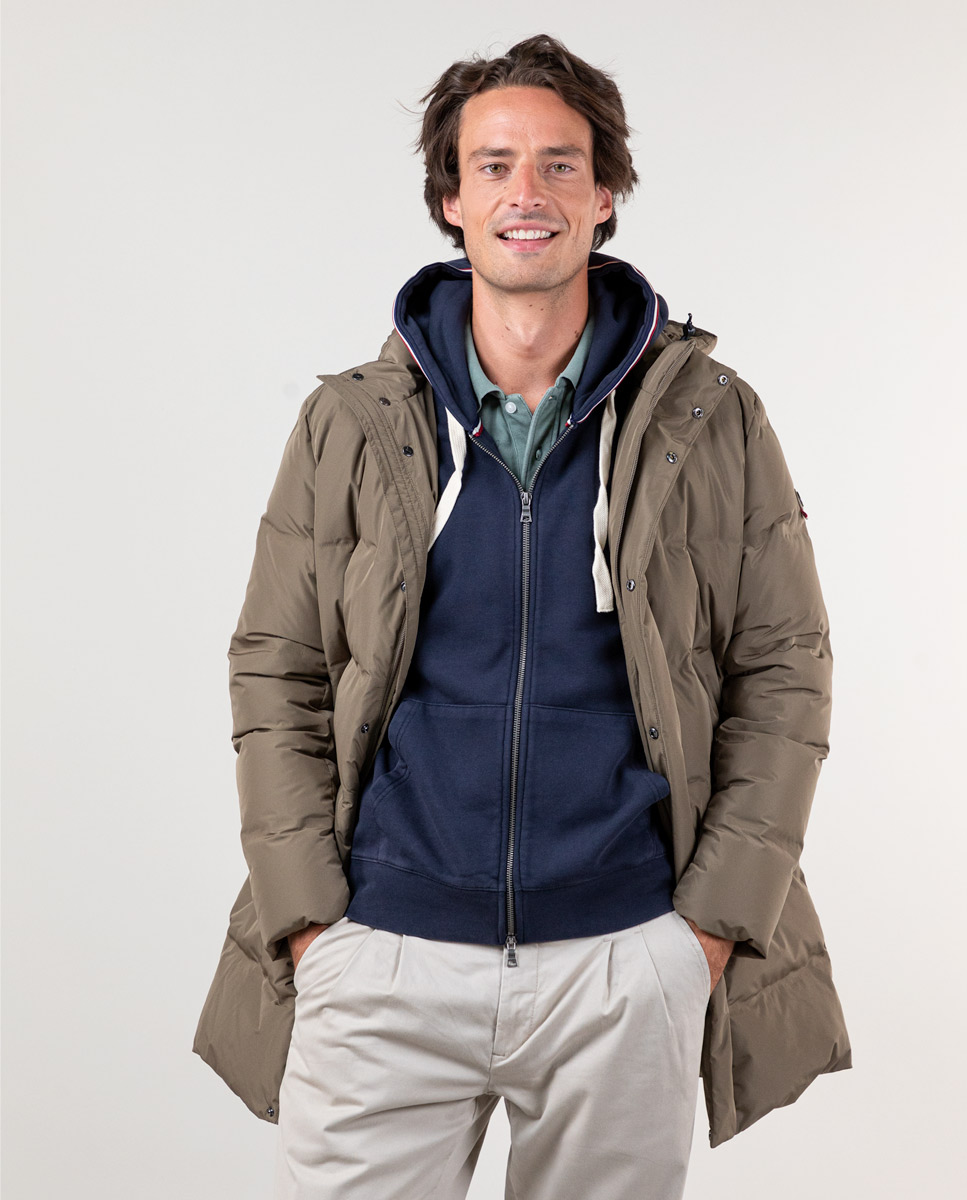 Casaco Longo de Penas Castanho