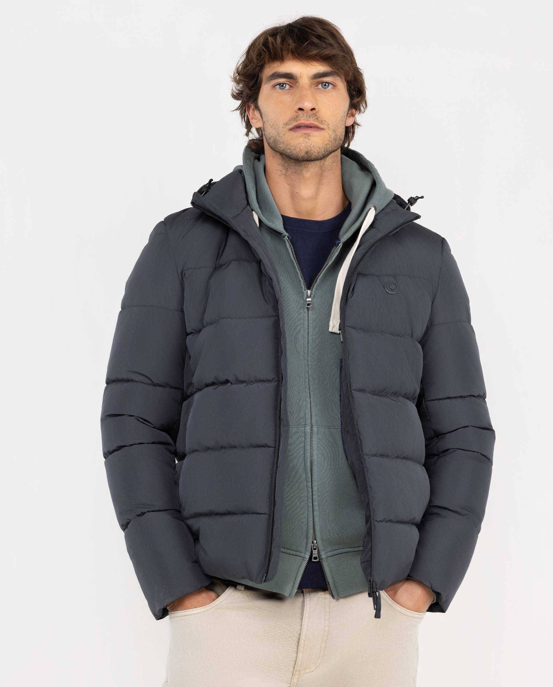 Abrigo Corto Acolchado Gris