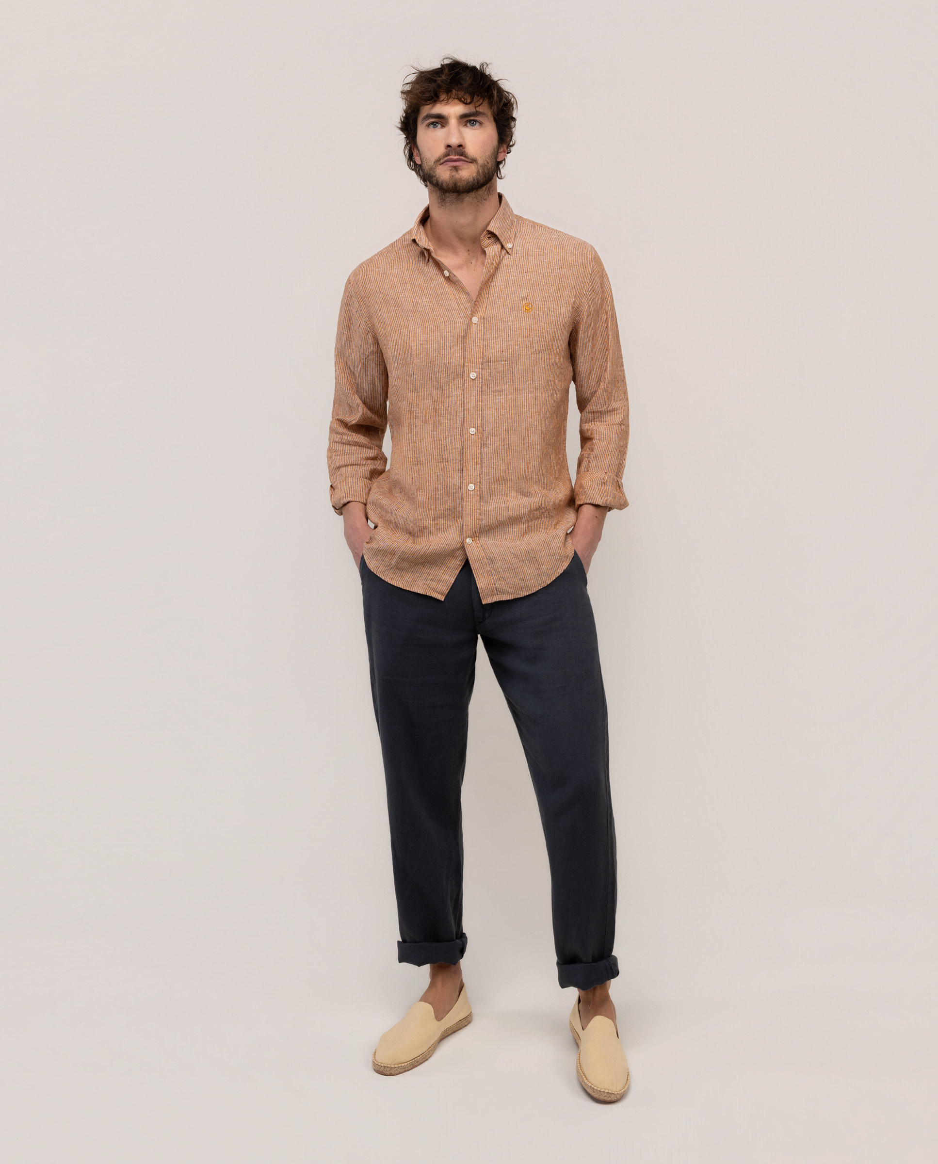 Camisa Lino Yale Button Down Burgundy Naranja
