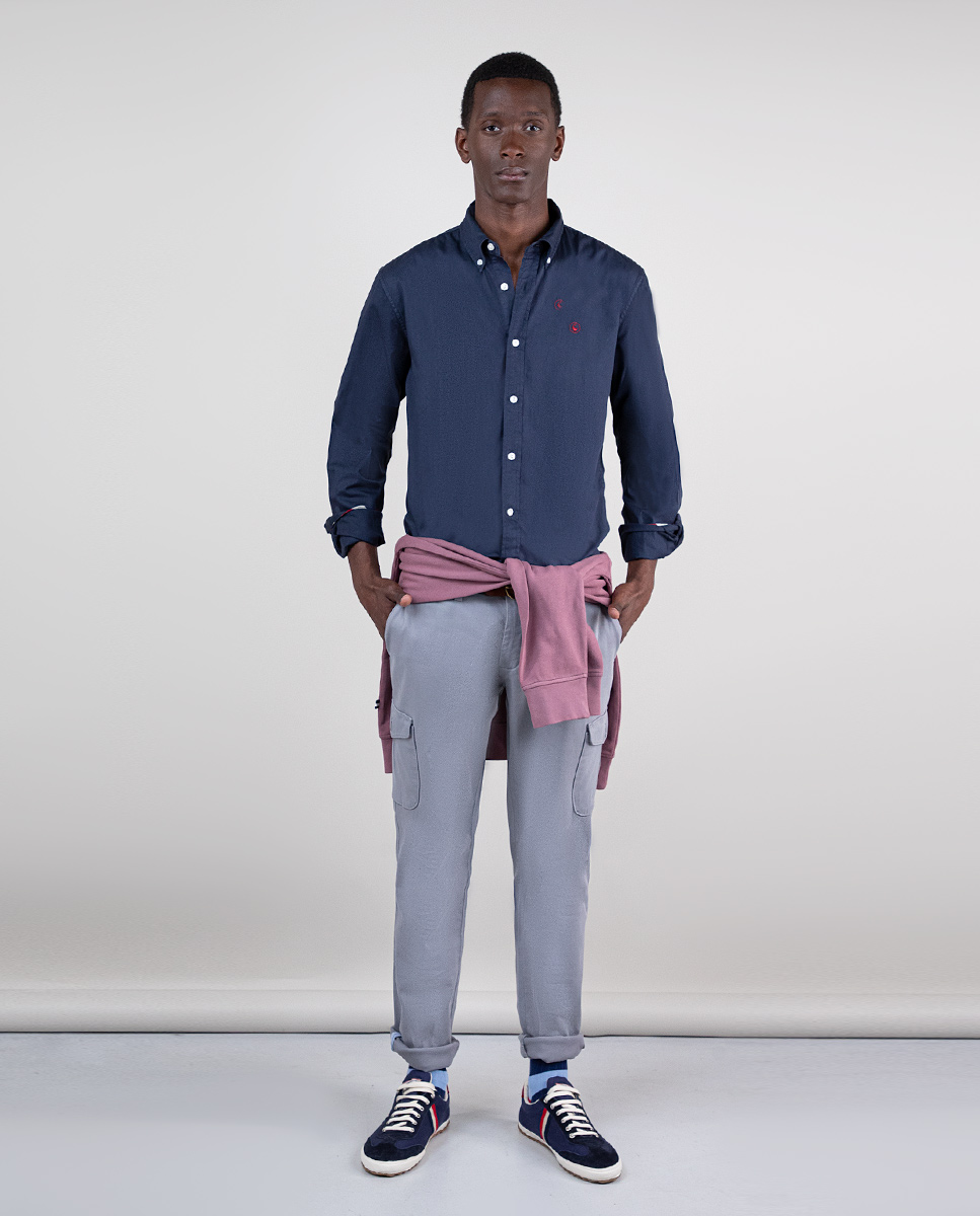 Camisa de algodão tingido em azul marinho