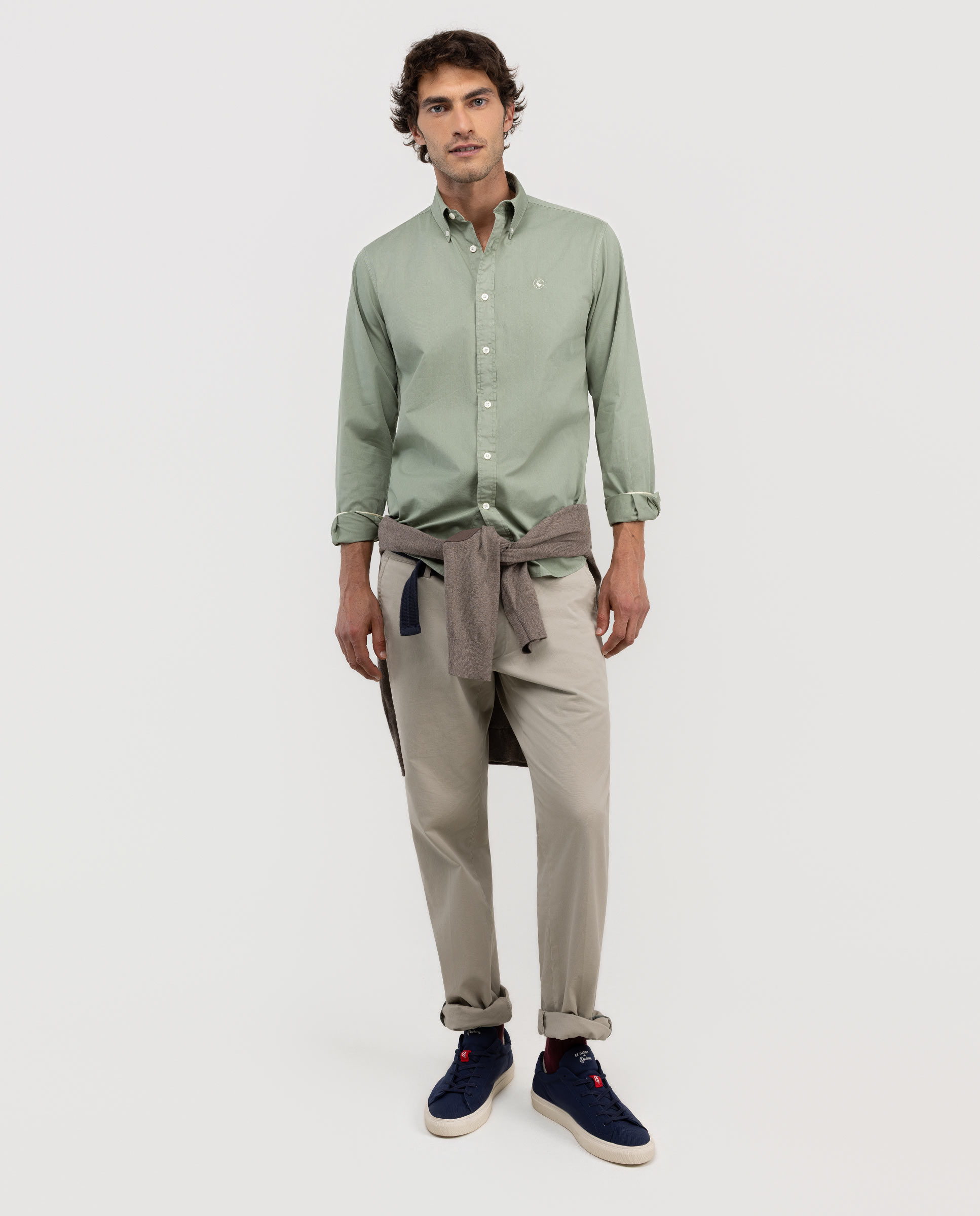 Camisa de algodão tingida de verde