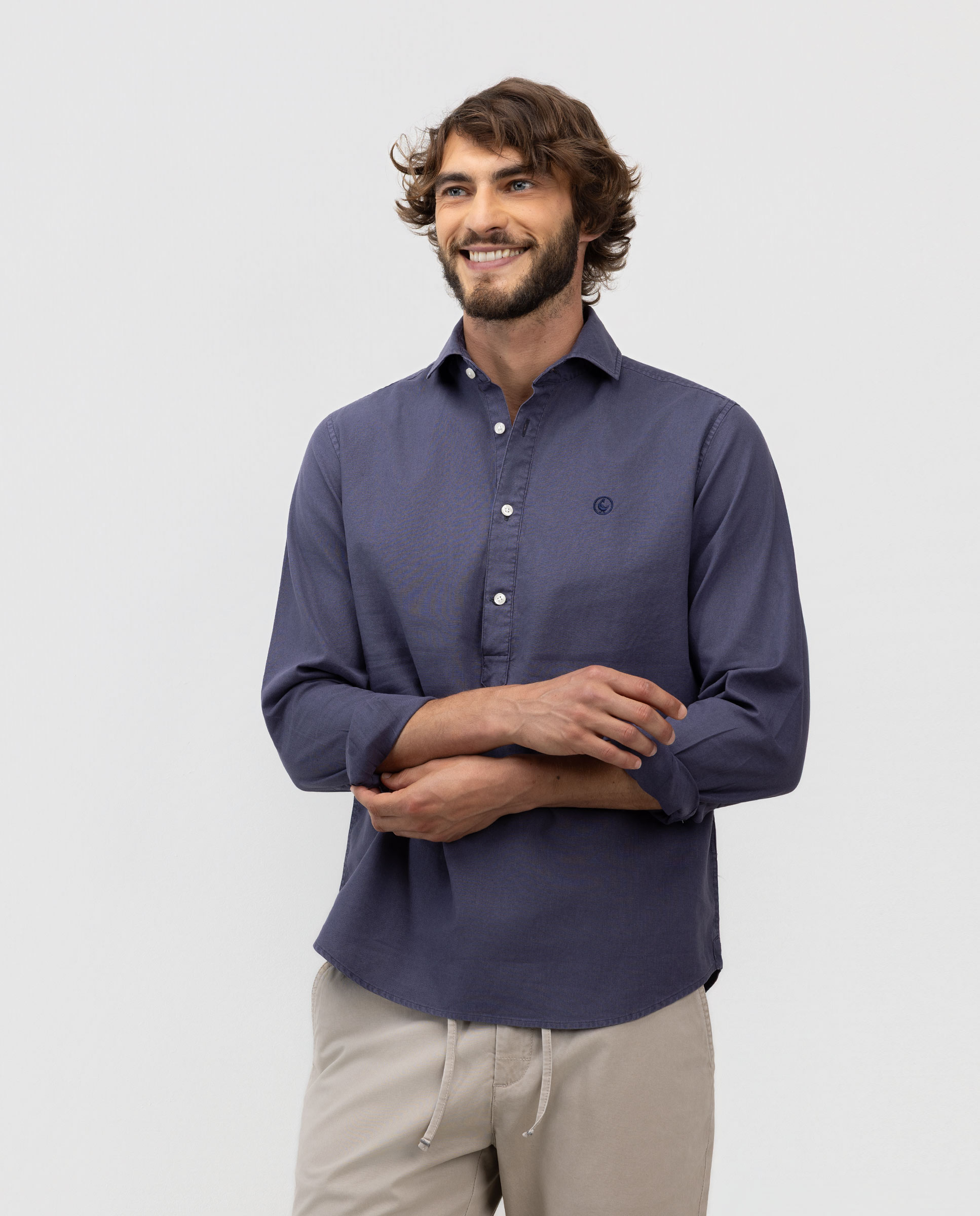 Polo bleu marine en coton et lin avec col italien