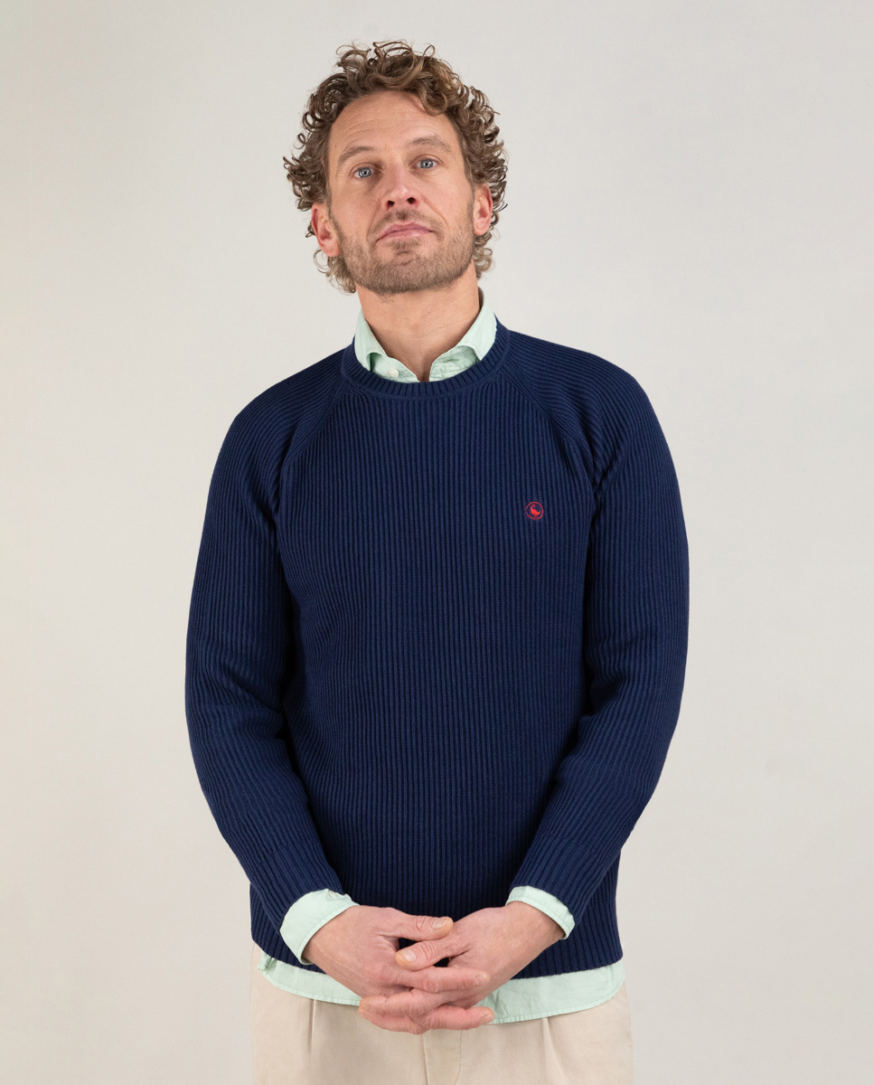 Suéter de malha azul marinho inglês