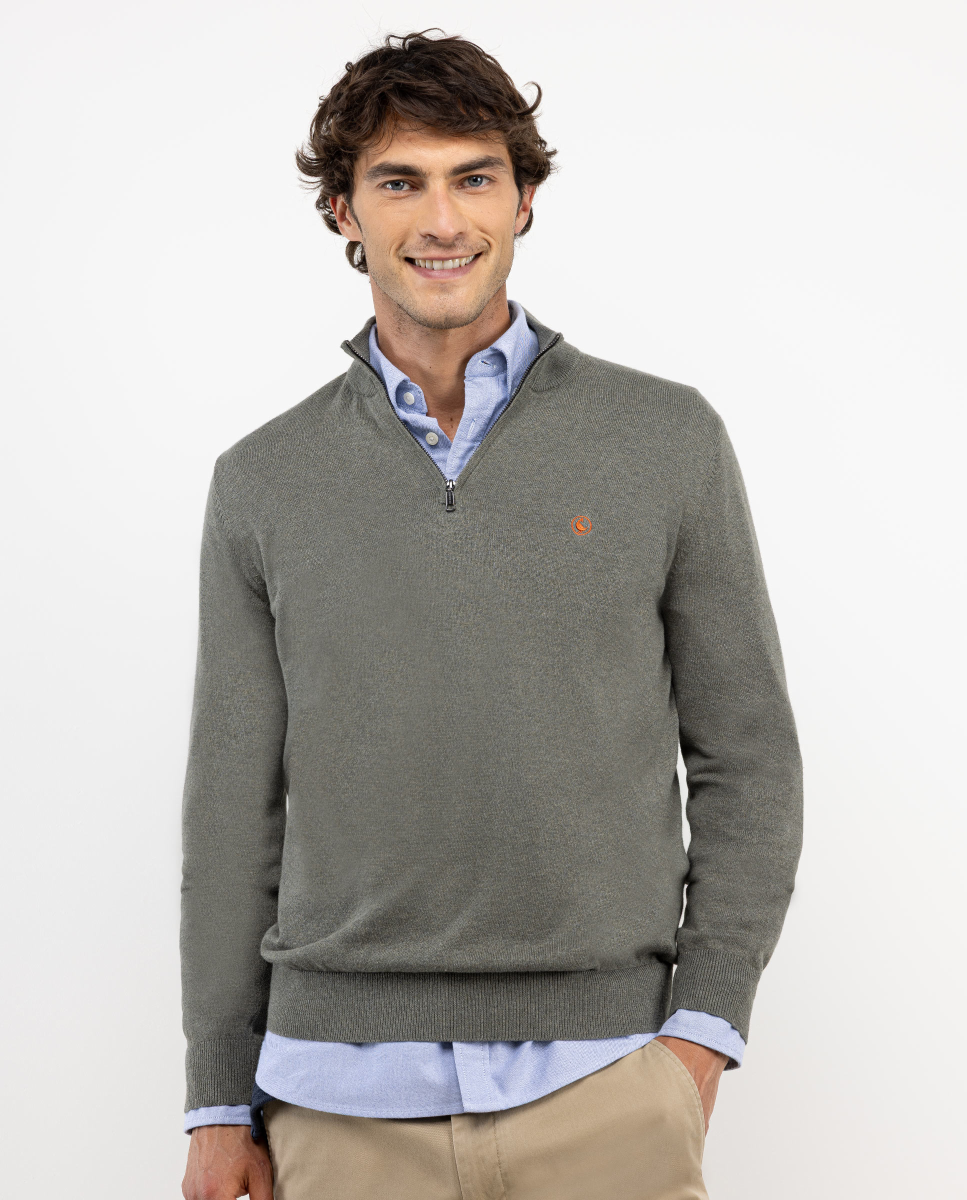 Suéter verde com gola trucker