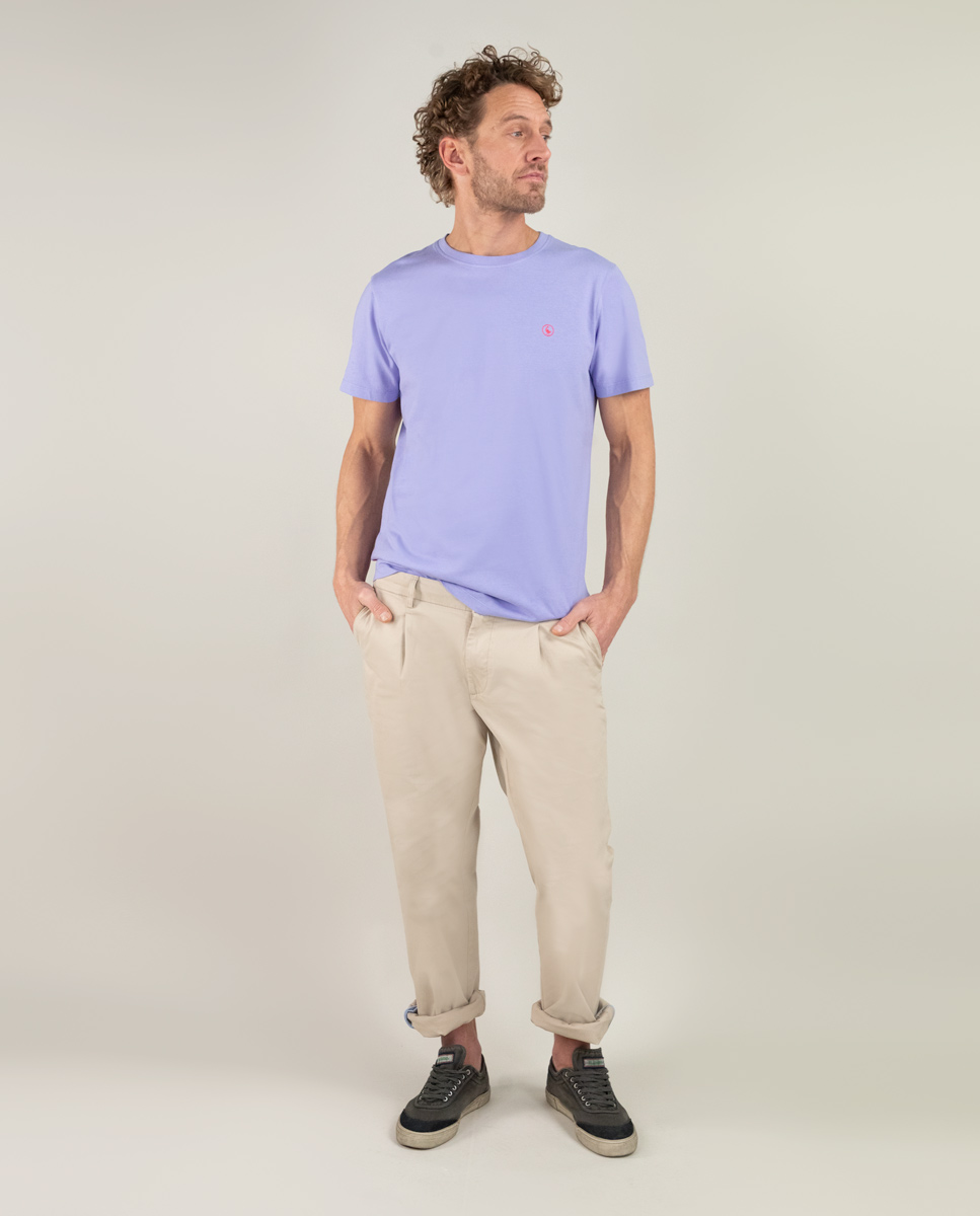 Camiseta Cuello Caja Garment Dyed Lila