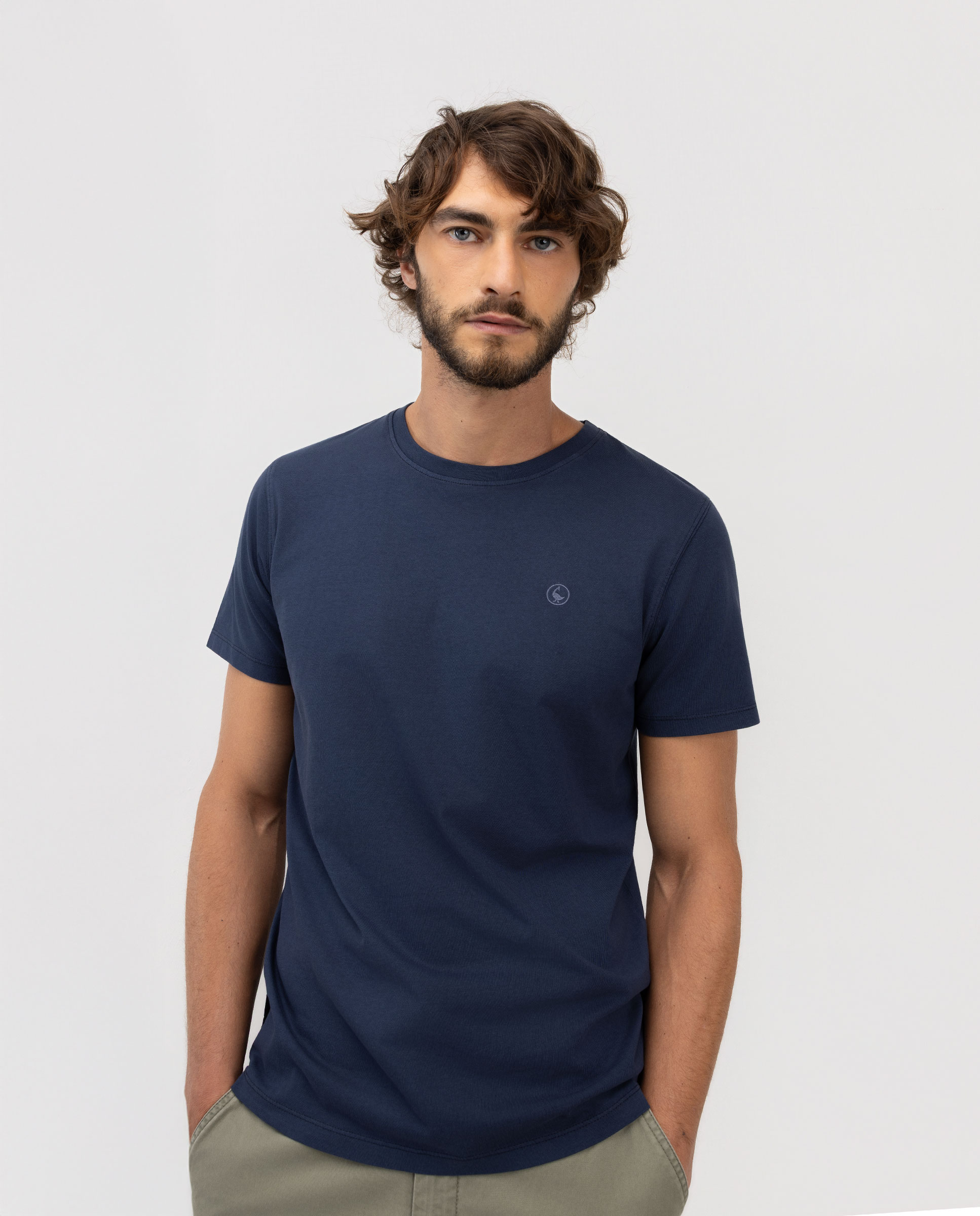 Marineblaues Basic-T-Shirt