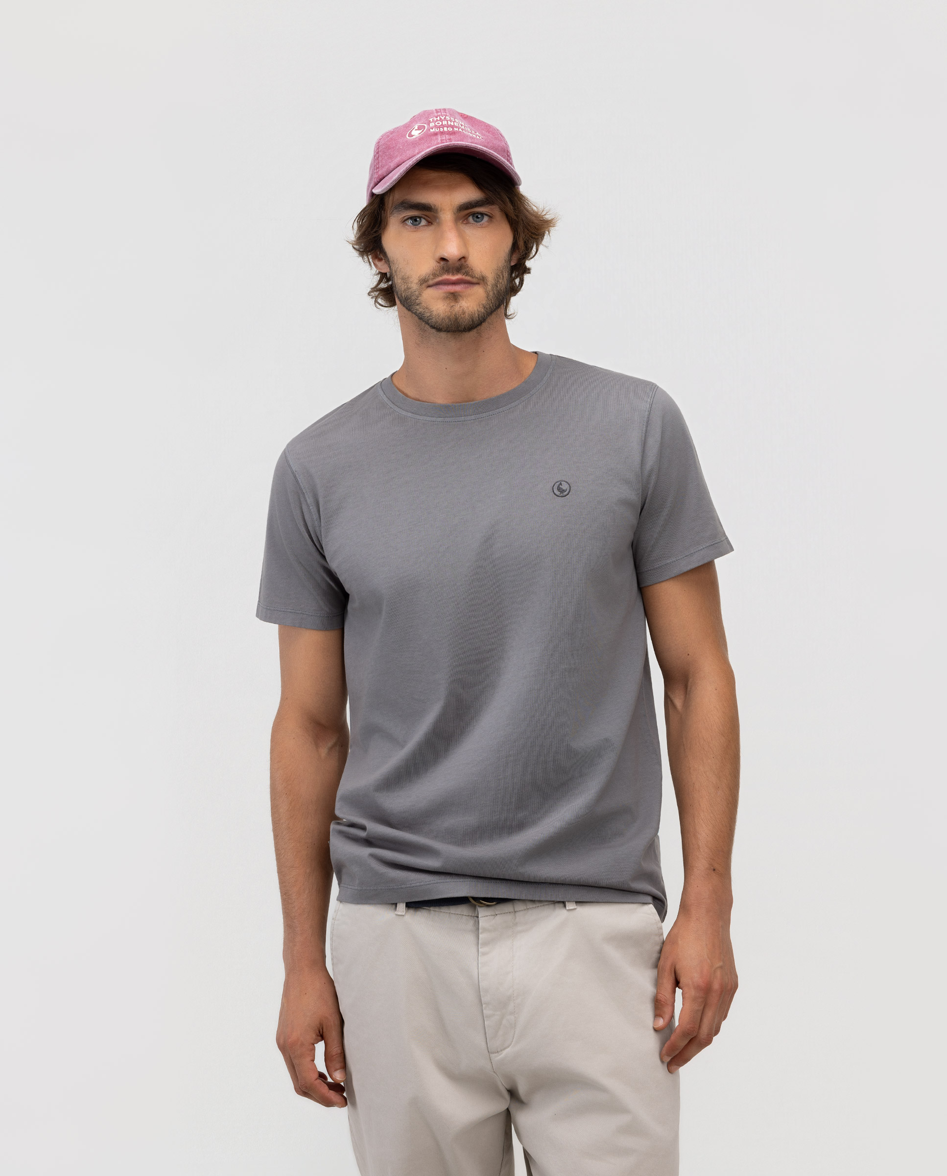 Camiseta Básica Gris Oscuro