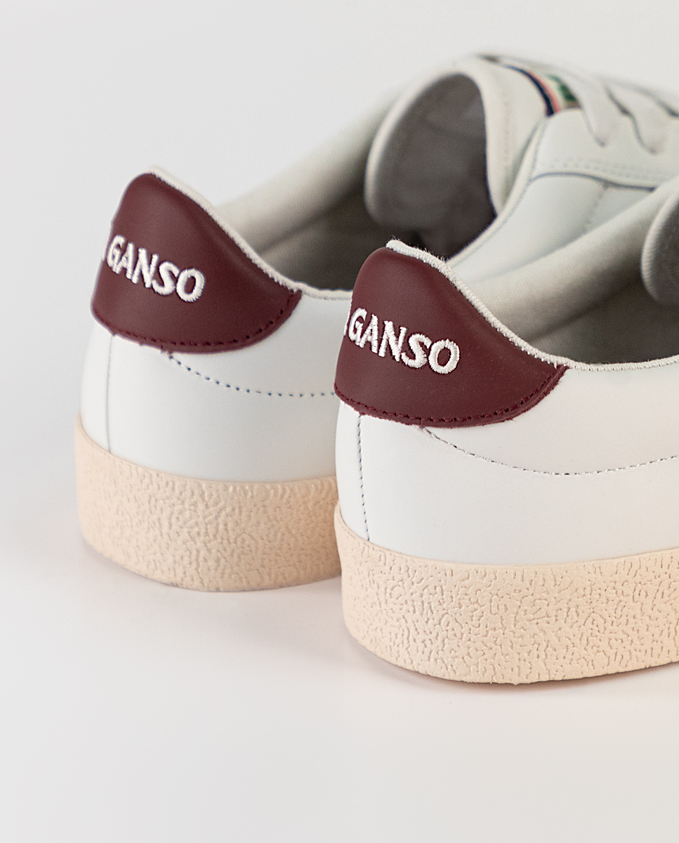 Zapatilla Blanca Piel Banda Roja