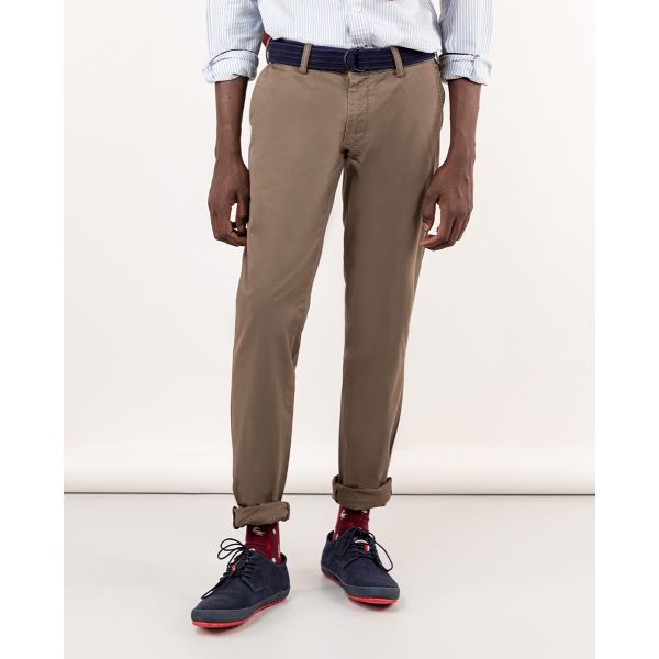 Pantalón Chino Básico Tostado