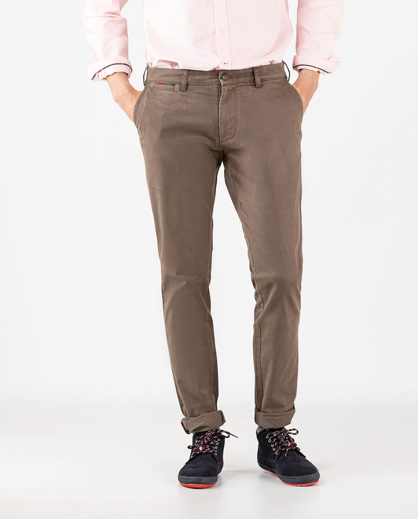 /1/0/1020w220005_Pantalon_Chino_Basico_Marron_5885.jpg