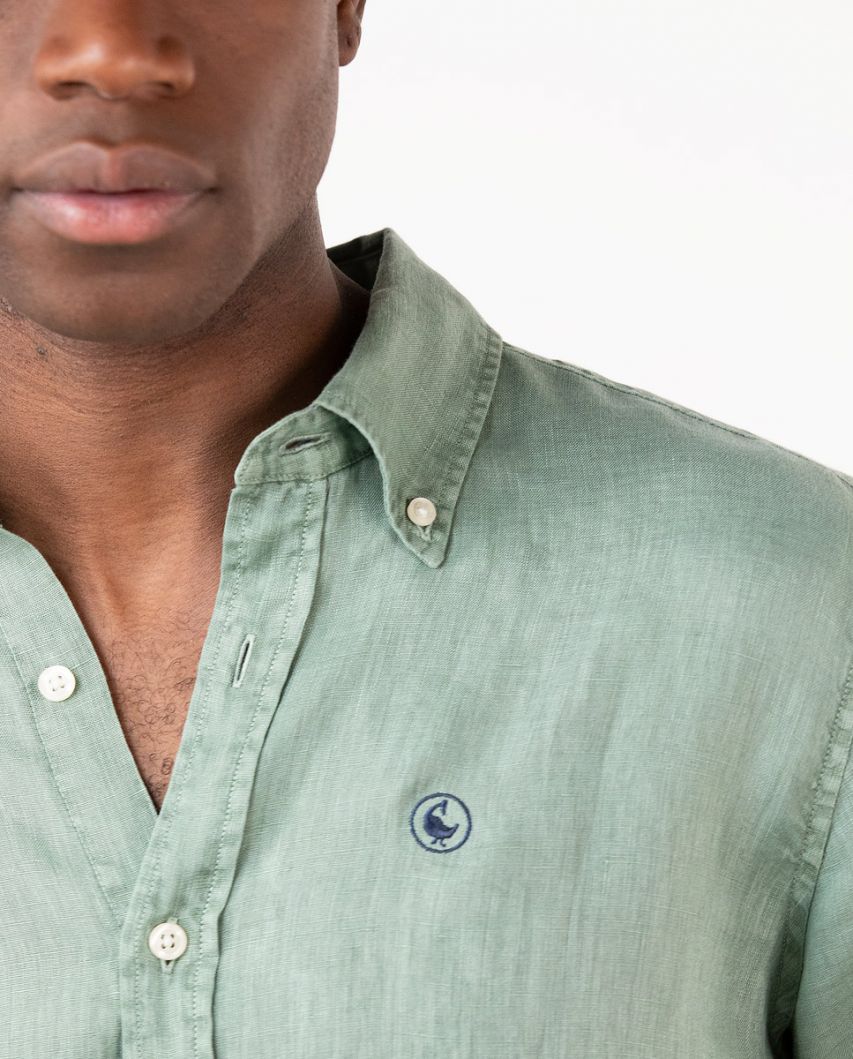 /1/0/1050s230034_Camisa_Lino_Garment_Dyed_Verde_Oscuro_7330_4.jpg