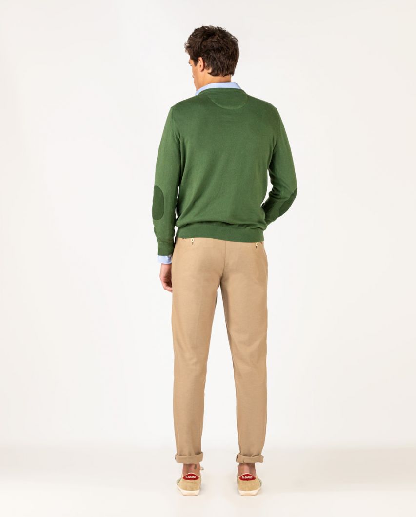 Suéter verde escuro com decote em V