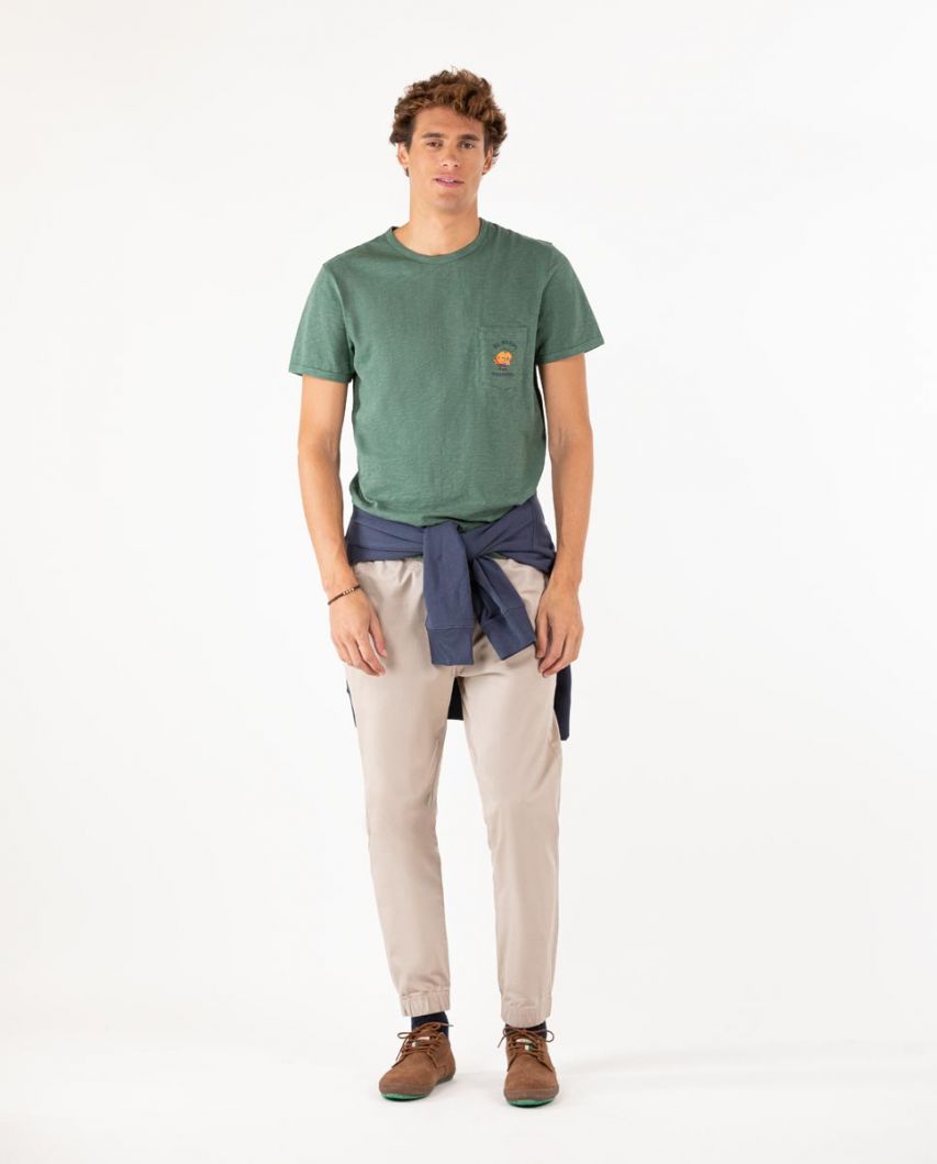 /1/1/1100ATEMP220007_Camiseta_Naranjito_Estampado_Vintage_Verde_035A1871.jpg