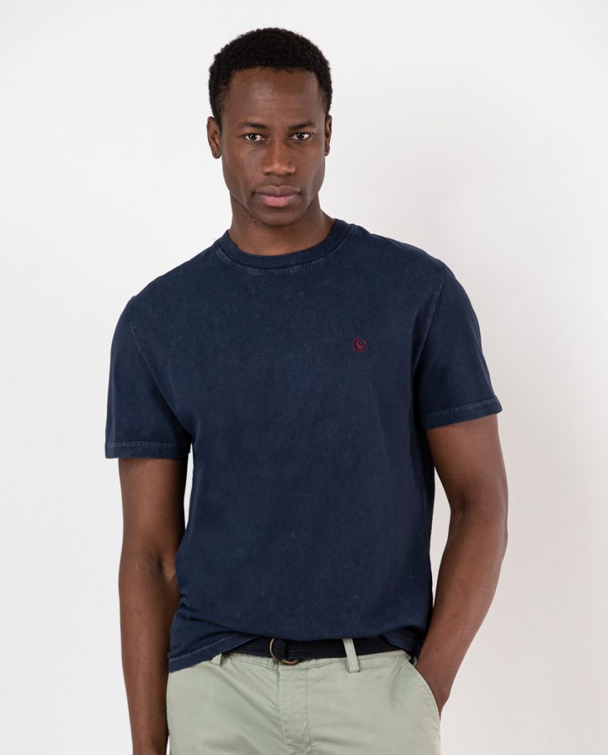 /1/1/1100W220095__Camiseta_Cuello_Caja_Marino_B_9869.jpg