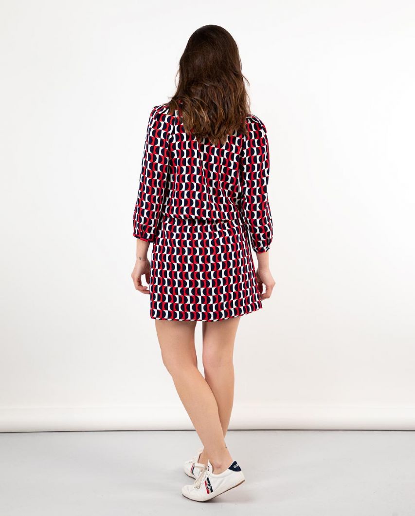 /2/0/2060s230001_Vestido_T_nica_Print_Geom_trico_Marino_Rojo_1572.jpg