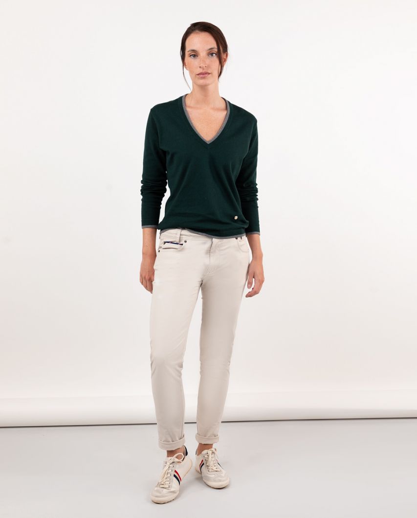 /2/0/2090w230013_Jersey_Cuello_Pico_Verde_Contraste_Gris_2658.jpg