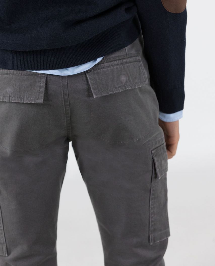 /3/0/3020w220006_Pantalon_Cargo_Gris_9869.jpg