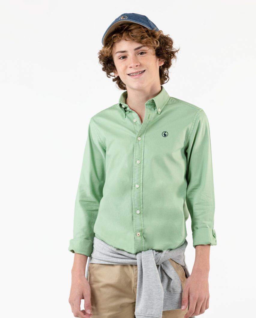 Camisa tingida de roupa verde pistache
