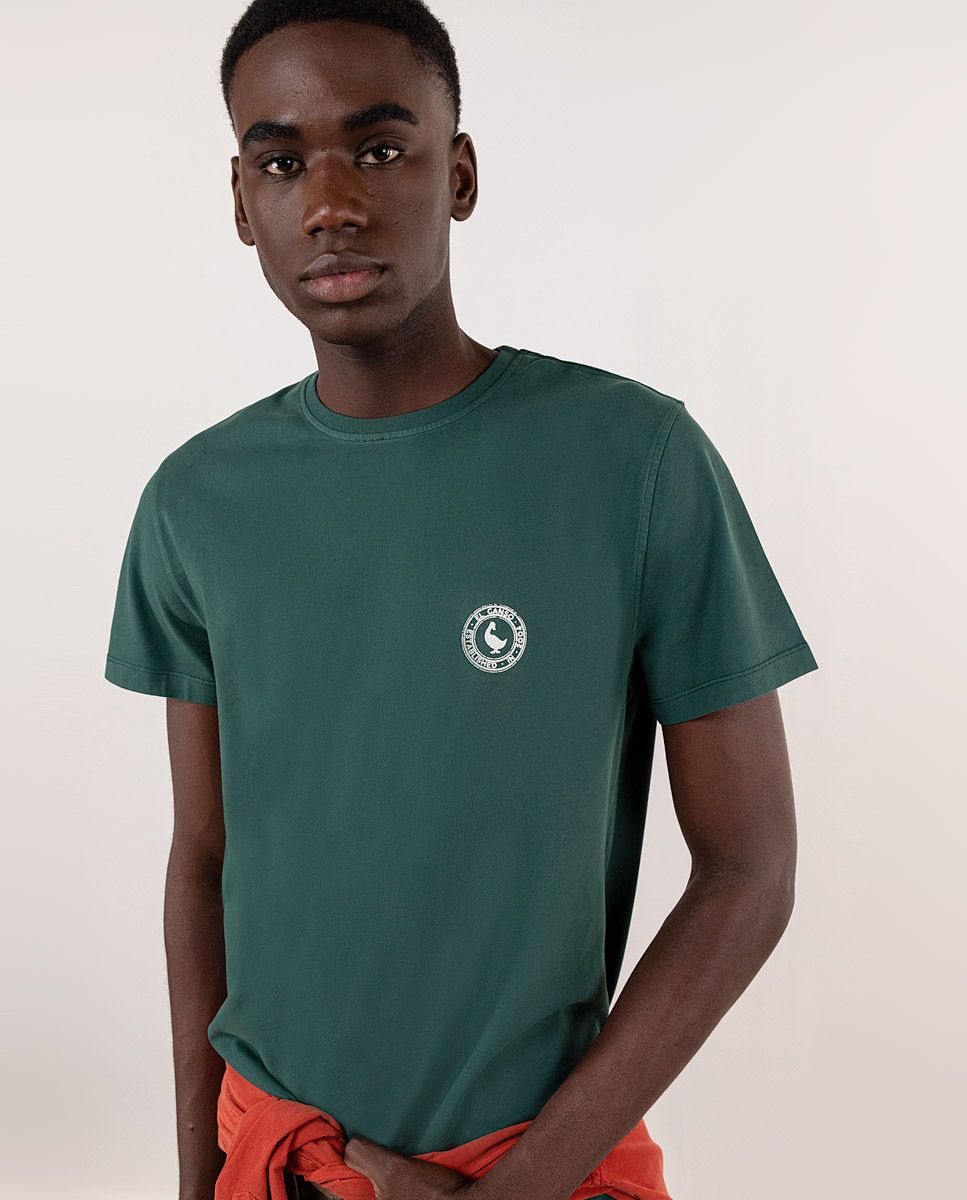 Camiseta básica verde sales