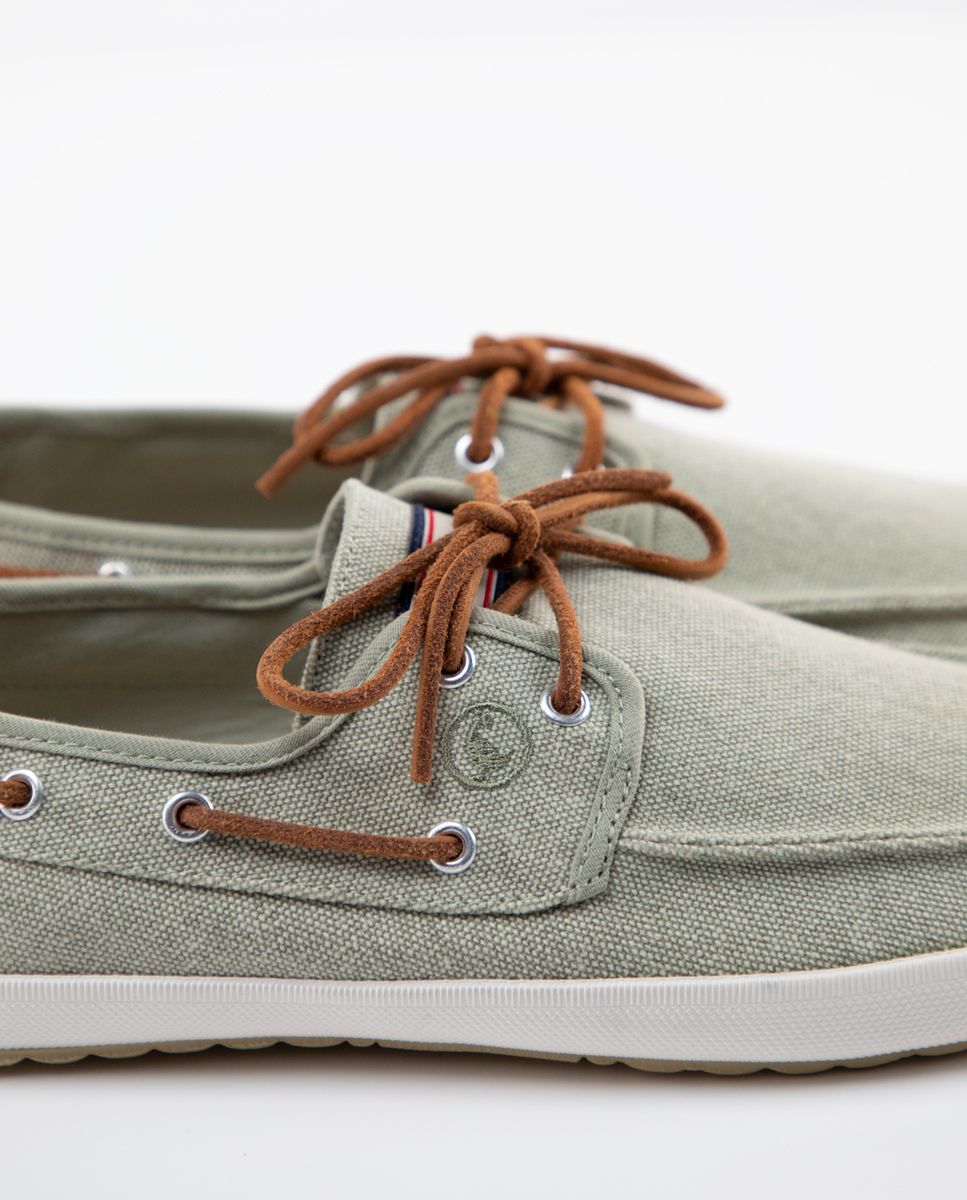 Sperry canvas boat shoes top